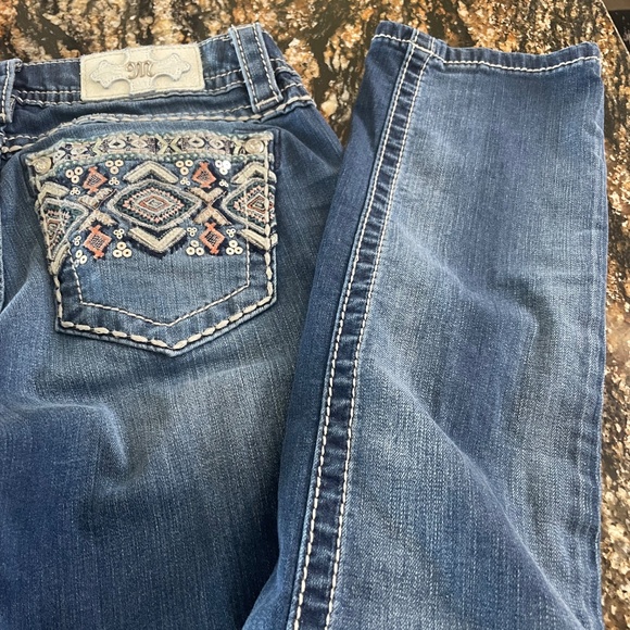 Miss MeJeans - Picture 5 of 6